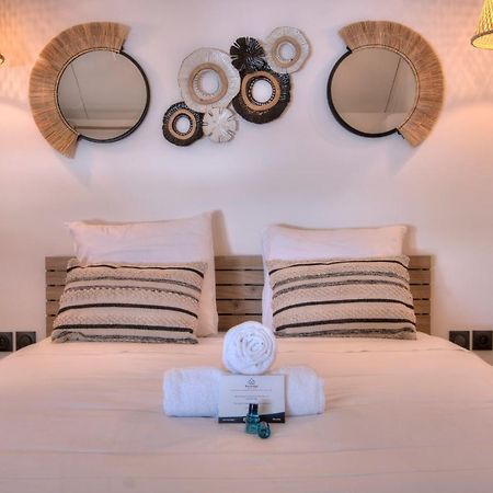 Apt - 4 pers - Petit Duc - Rénové - 44m² - Centre de Mont Rocquefeuil - Saint-Gilles les Bains Extérieur photo