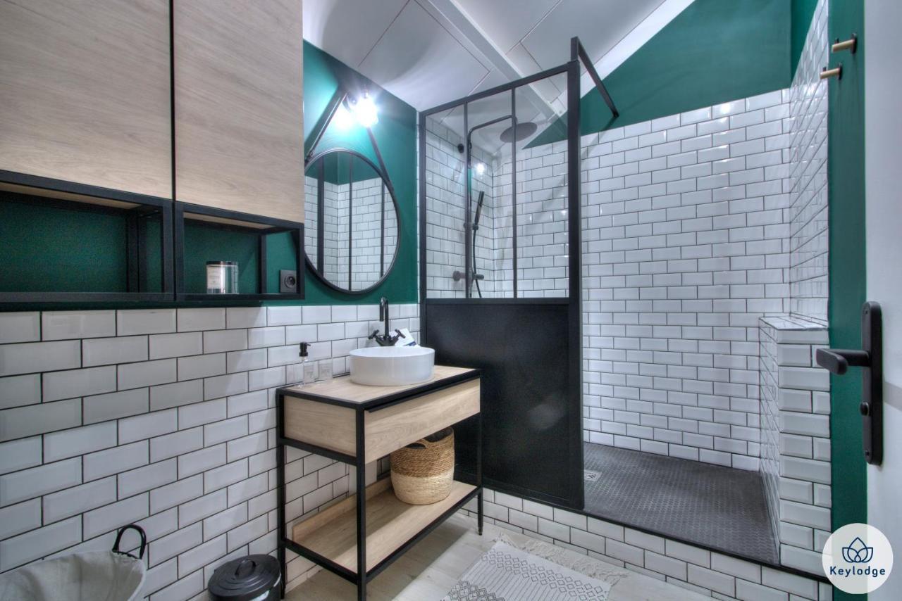 Apt - 4 pers - Petit Duc - Rénové - 44m² - Centre de Mont Rocquefeuil - Saint-Gilles les Bains Extérieur photo