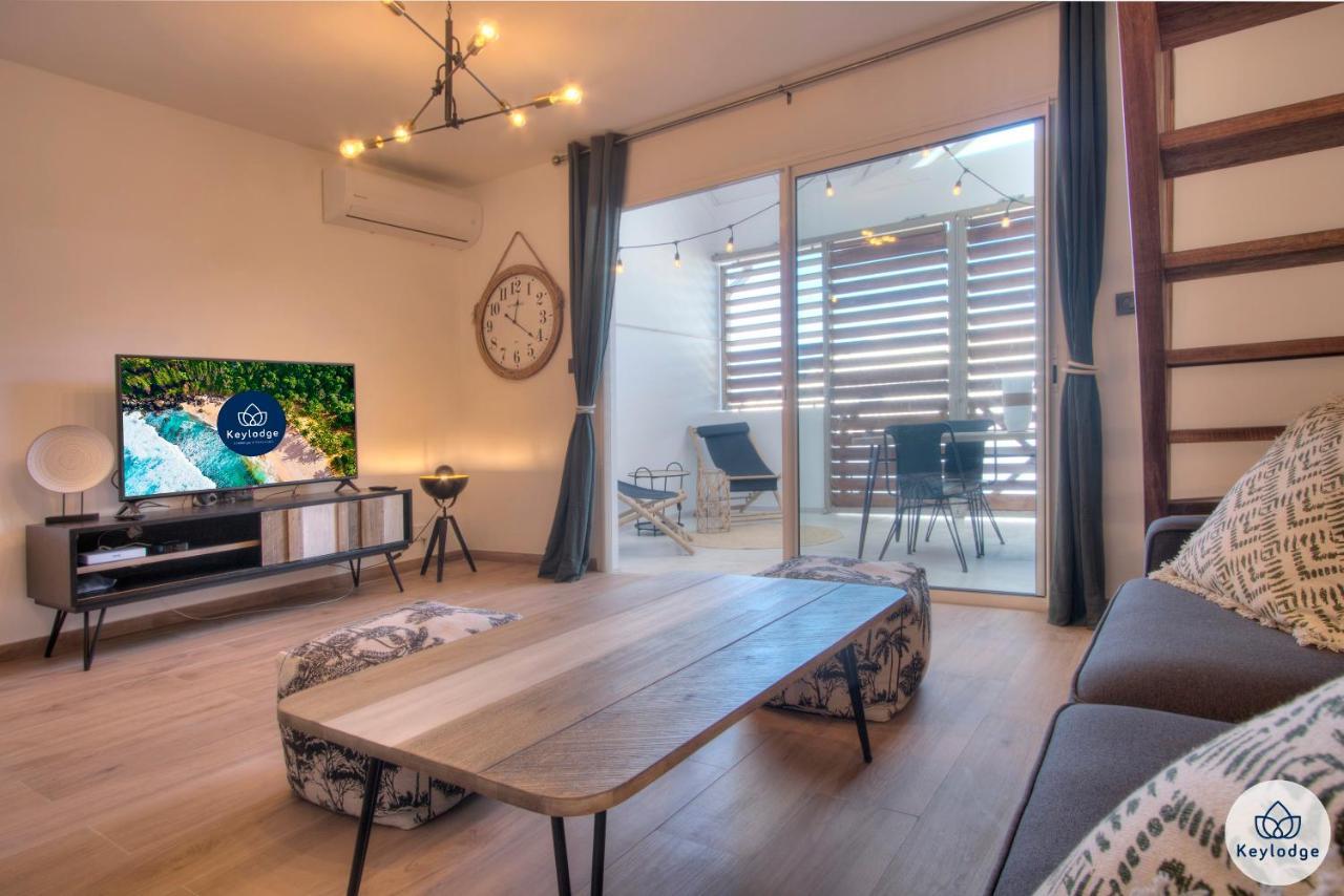 Apt - 4 pers - Petit Duc - Rénové - 44m² - Centre de Mont Rocquefeuil - Saint-Gilles les Bains Extérieur photo