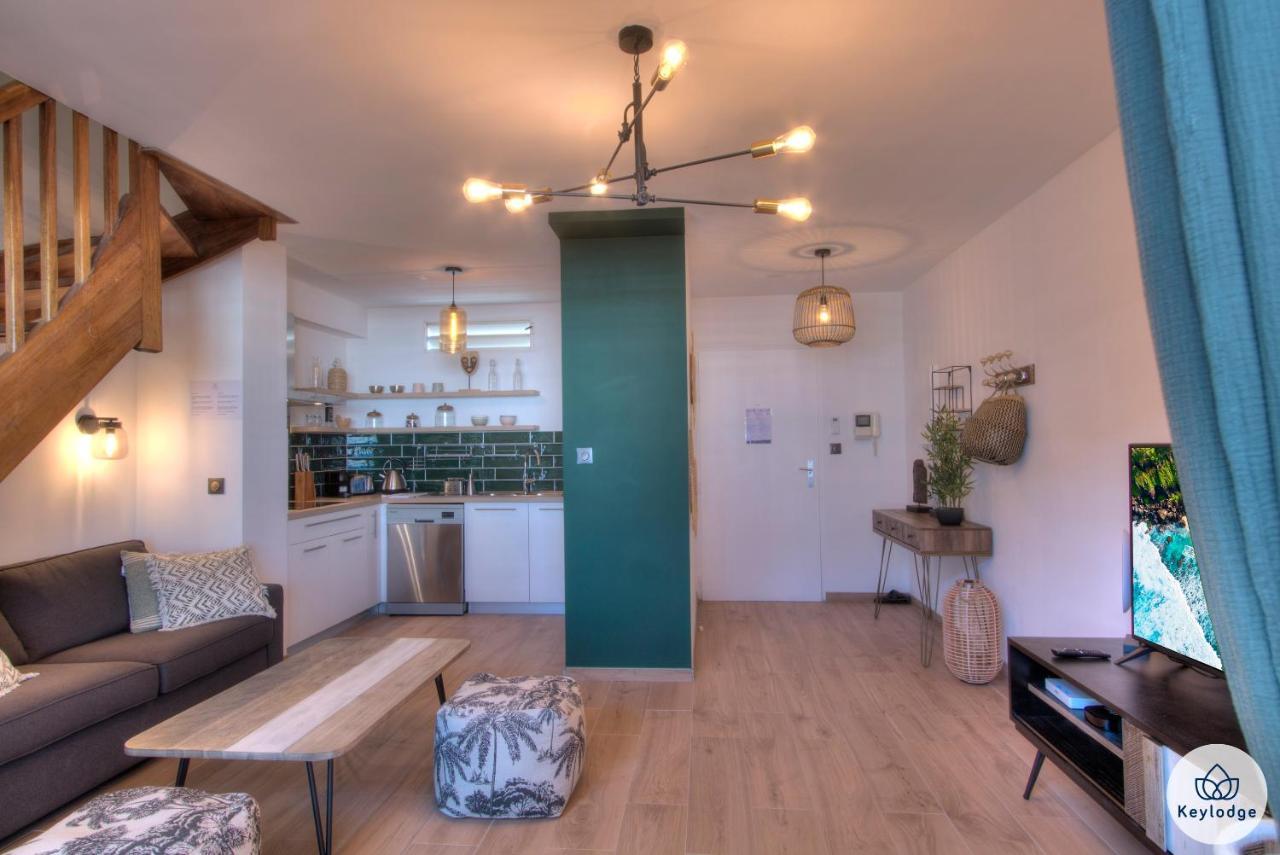Apt - 4 pers - Petit Duc - Rénové - 44m² - Centre de Mont Rocquefeuil - Saint-Gilles les Bains Extérieur photo