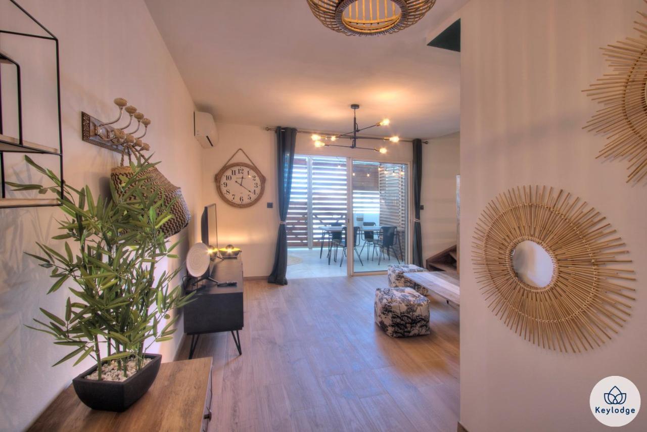 Apt - 4 pers - Petit Duc - Rénové - 44m² - Centre de Mont Rocquefeuil - Saint-Gilles les Bains Extérieur photo