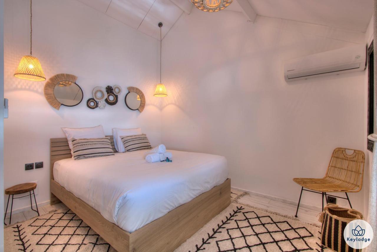 Apt - 4 pers - Petit Duc - Rénové - 44m² - Centre de Mont Rocquefeuil - Saint-Gilles les Bains Extérieur photo